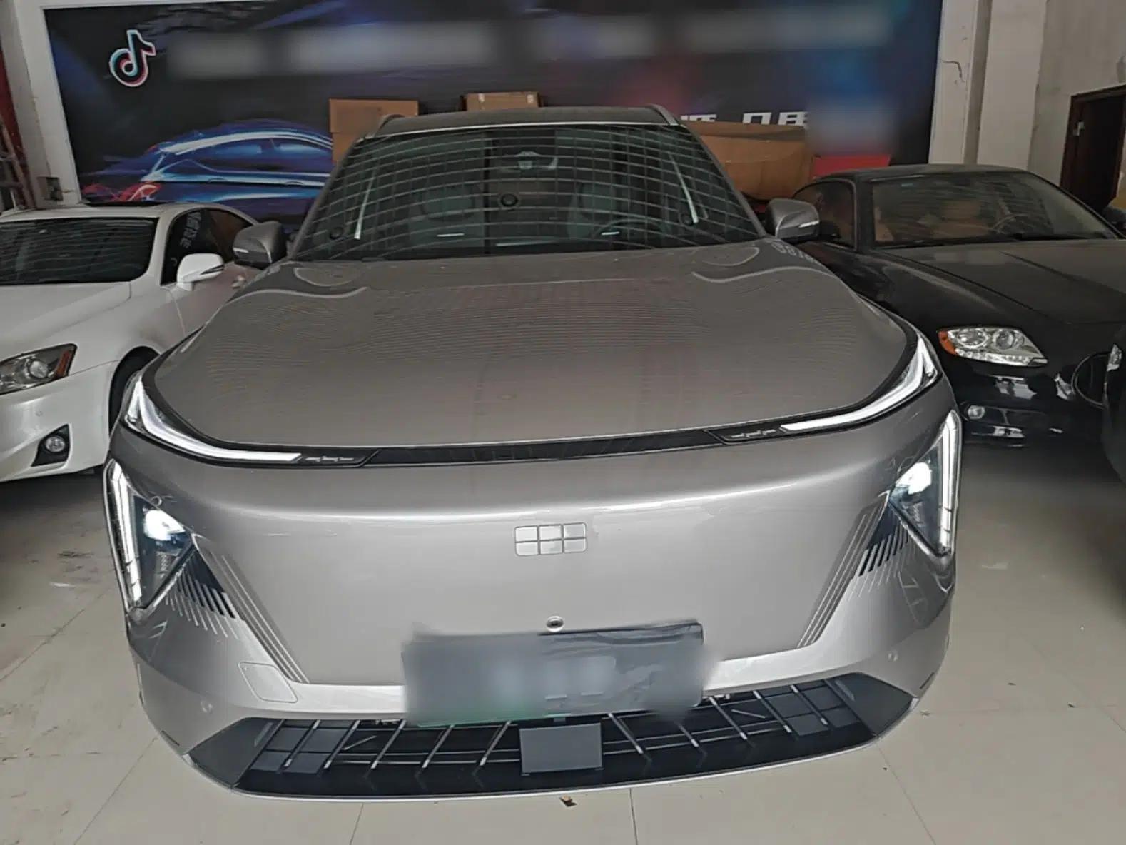 Geely Galaxy L7 2024 1.5T 115 km MAX Dragon Edition — миниатюра 2