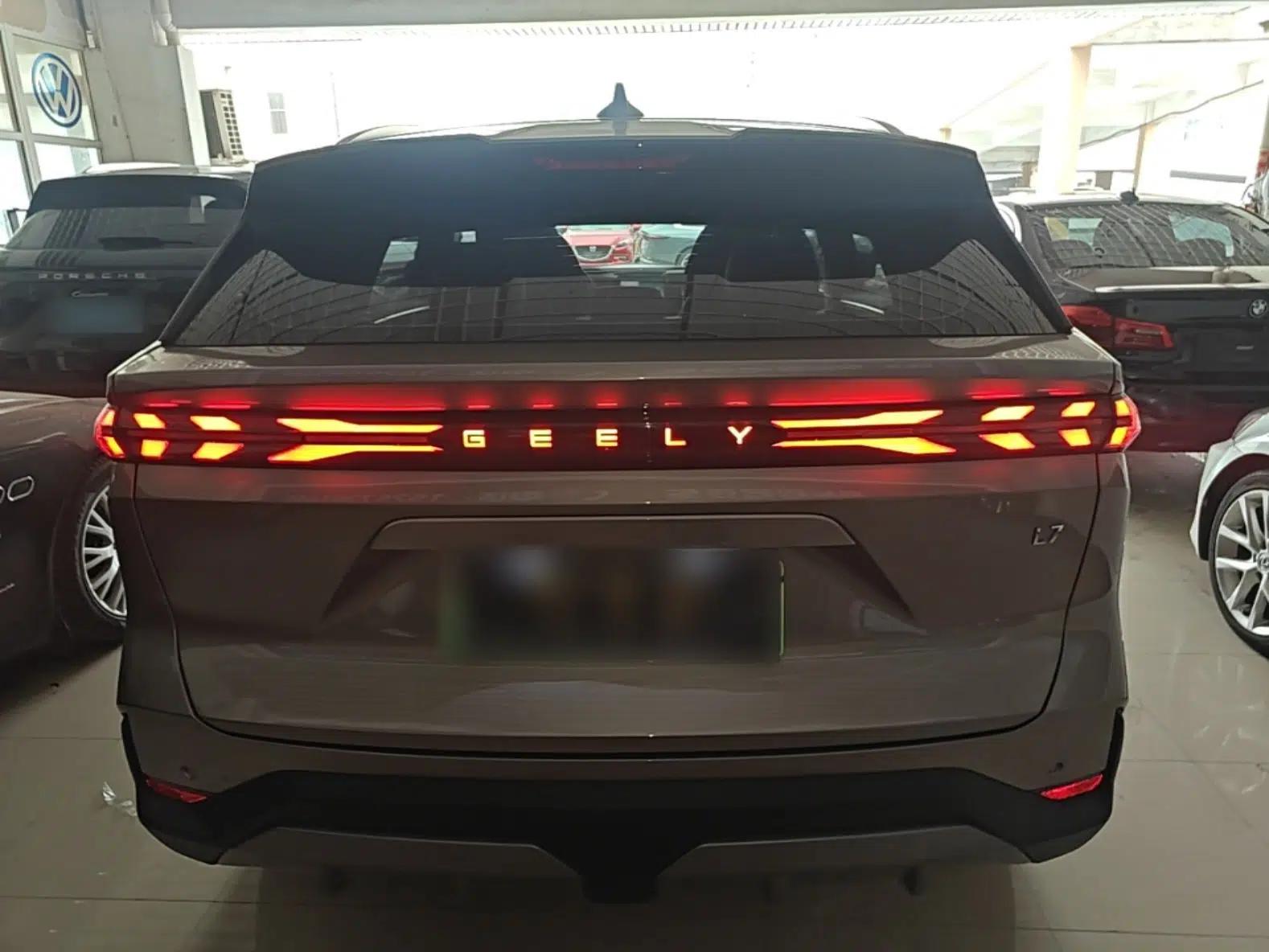 Geely Galaxy L7 2024 1.5T 115 km MAX Dragon Edition — миниатюра 5