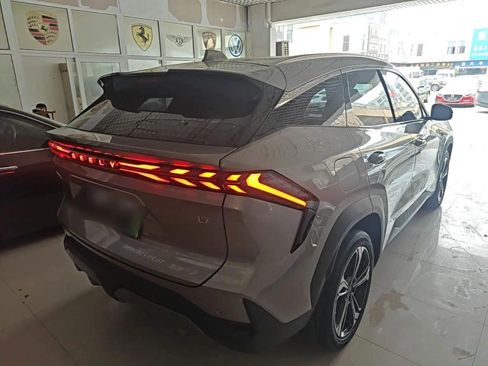 Geely Galaxy L7 2024 1.5T 115 km MAX Dragon Edition — миниатюра 6