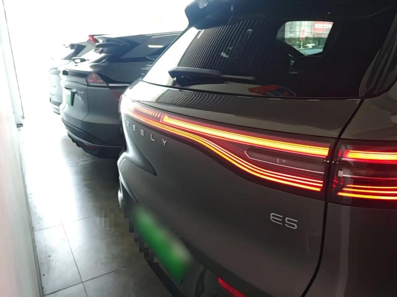 Geely Galaxy E5 2026 Model 610km Exploration+ Edition — миниатюра 5