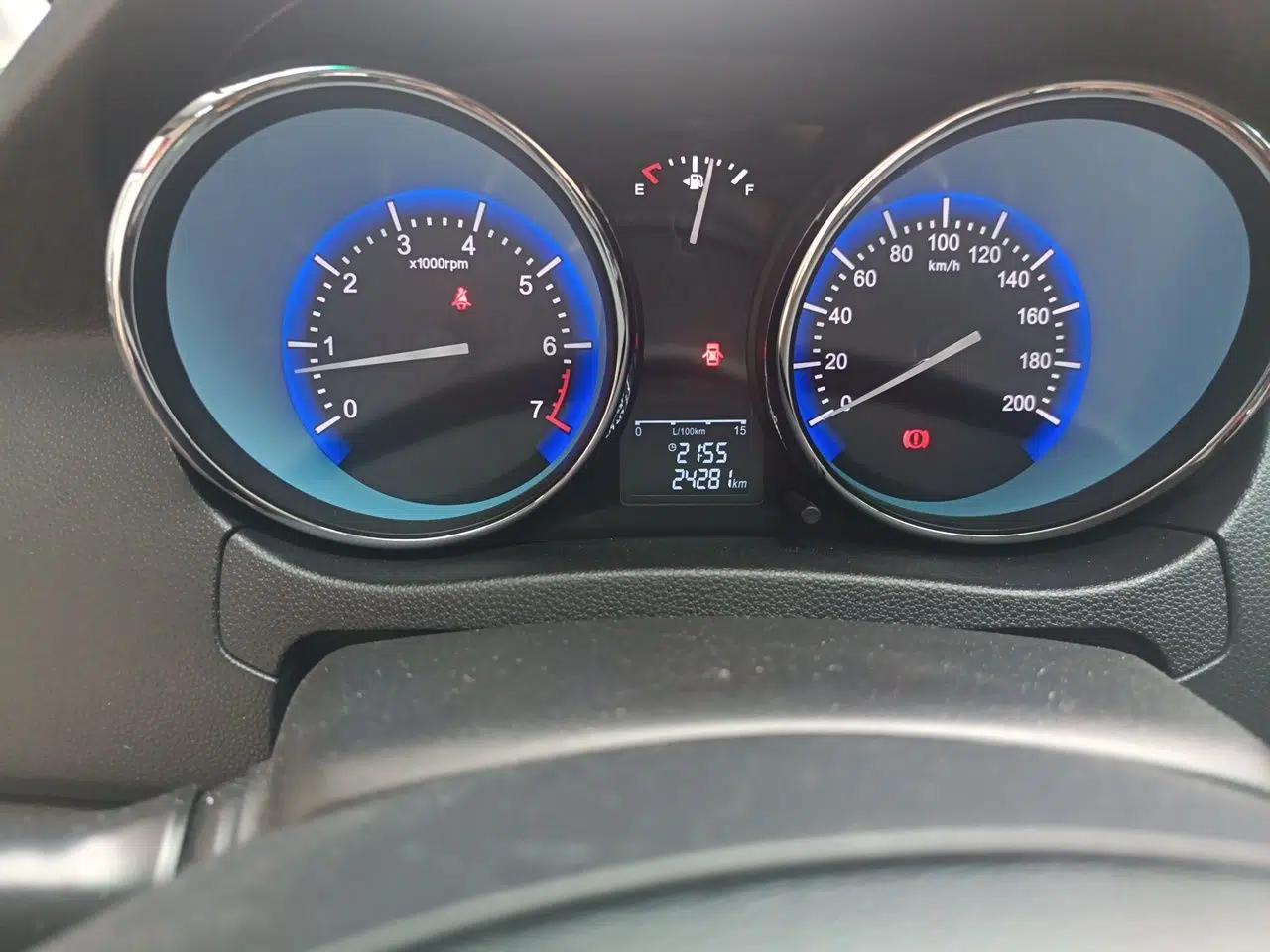 Cowin C3 2015 1.5L Manual Gold Diamond Edition — миниатюра 12