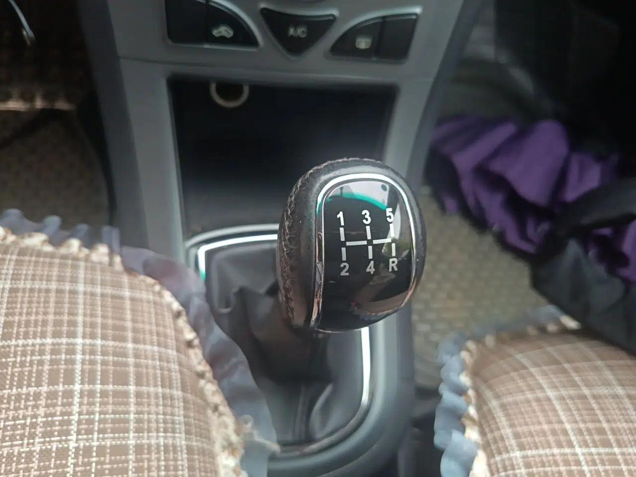 Cowin C3 2015 1.5L Manual Gold Diamond Edition — миниатюра 14