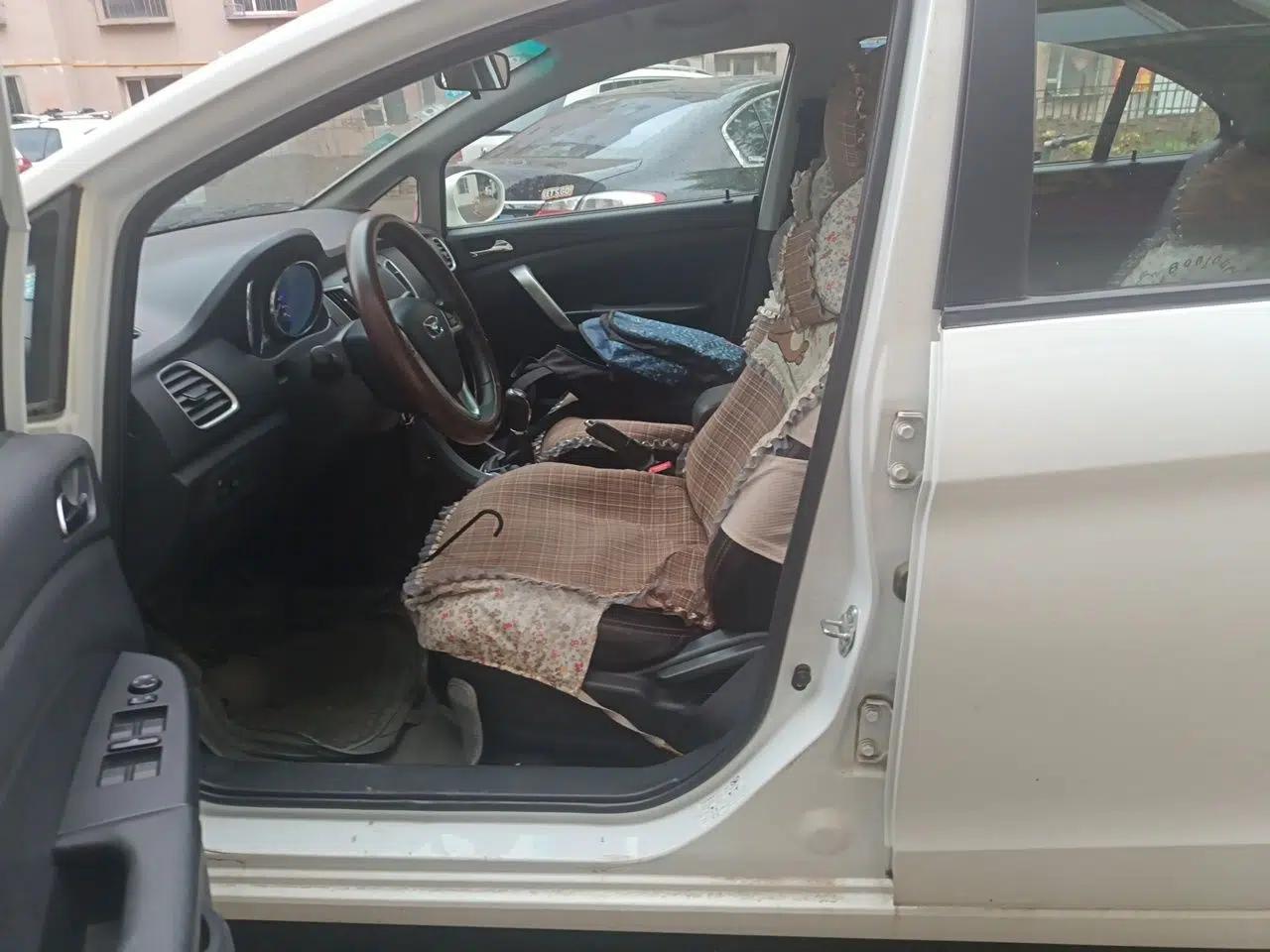 Cowin C3 2015 1.5L Manual Gold Diamond Edition — миниатюра 15