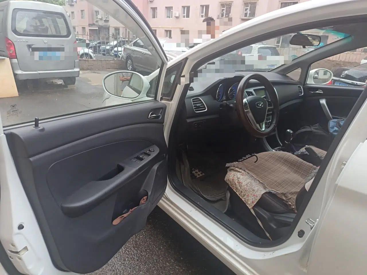 Cowin C3 2015 1.5L Manual Gold Diamond Edition — миниатюра 16