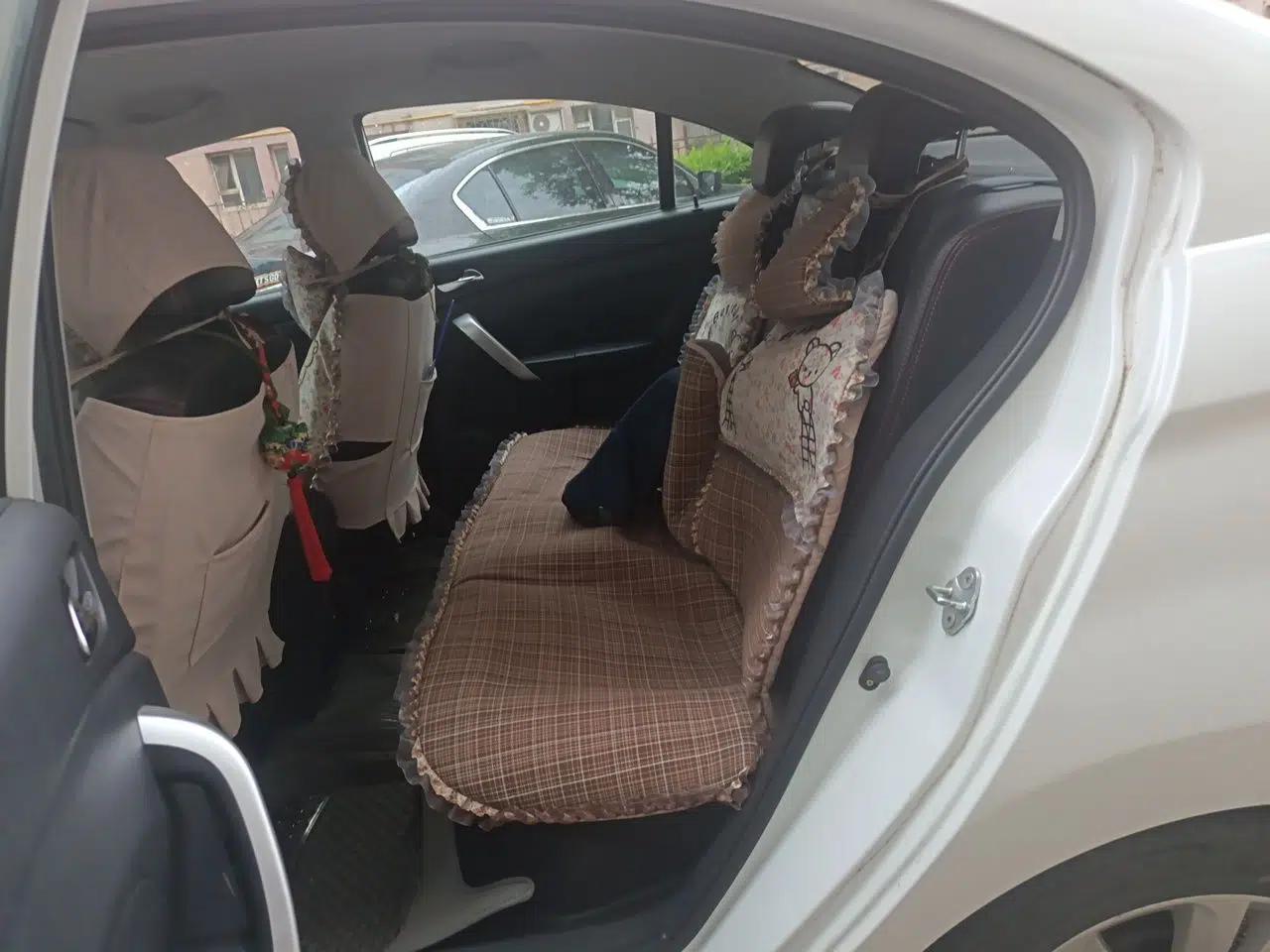 Cowin C3 2015 1.5L Manual Gold Diamond Edition — миниатюра 17