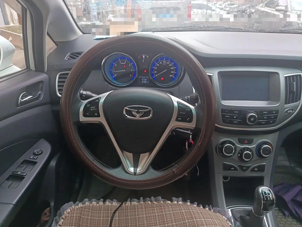 Cowin C3 2015 1.5L Manual Gold Diamond Edition — миниатюра 10