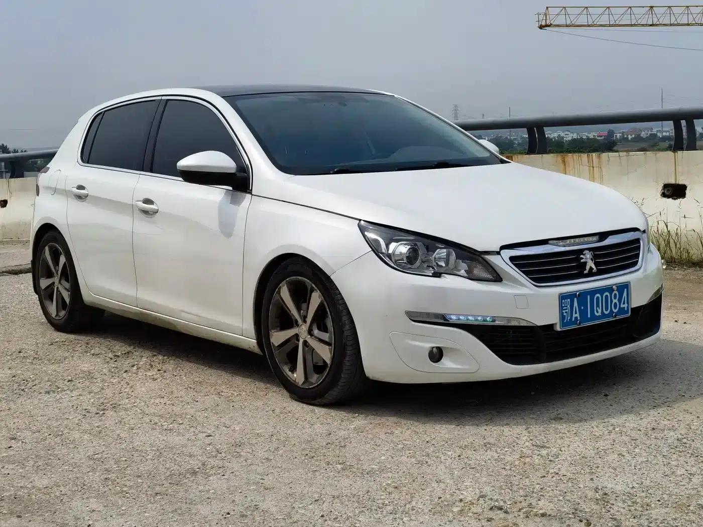 Peugeot 308S 2015 1.6T Automatic Sporty Edition — миниатюра 3