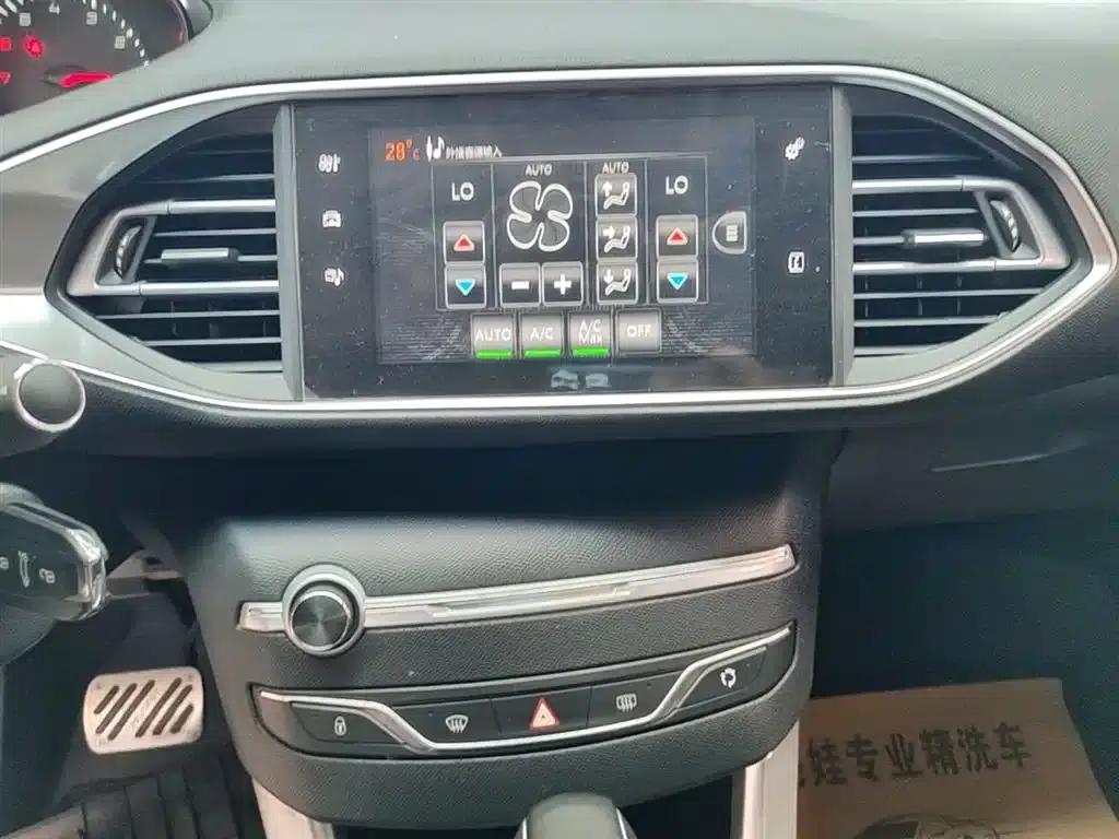 Peugeot 308S 2015 1.2T Automatic Sporty Edition — миниатюра 13
