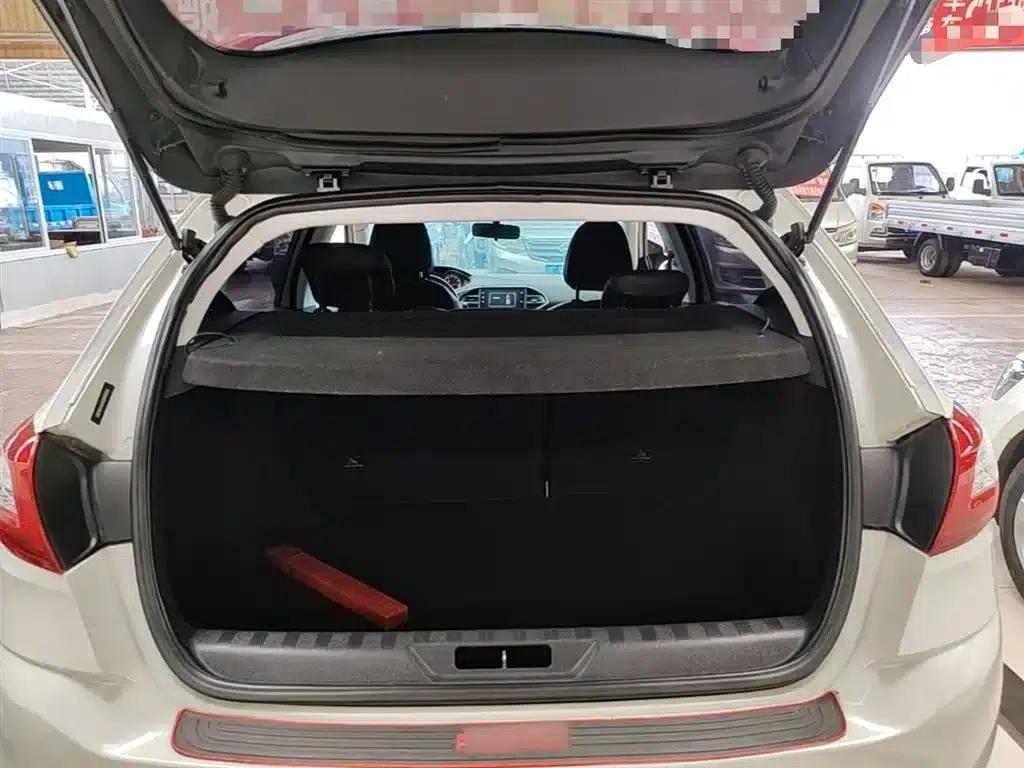 Peugeot 308S 2015 1.2T Automatic Sporty Edition — миниатюра 19