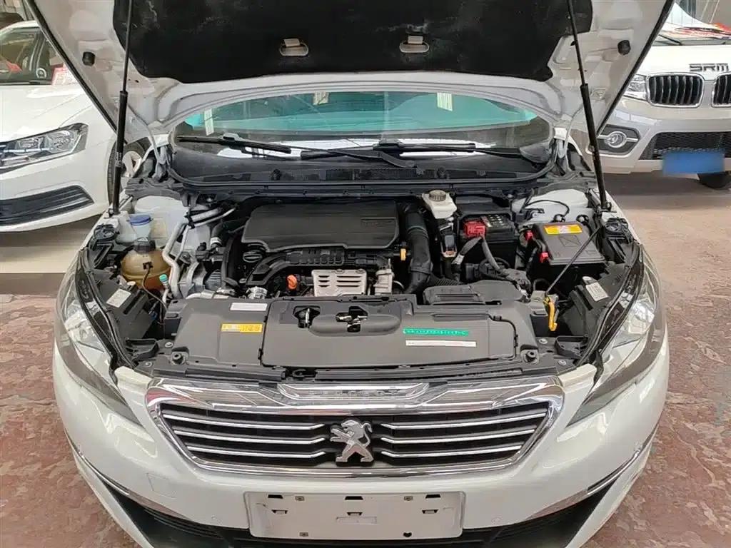 Peugeot 308S 2015 1.2T Automatic Sporty Edition — миниатюра 20