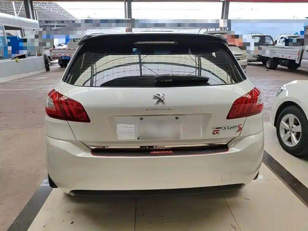 Peugeot 308S 2015 1.2T Automatic Sporty Edition — миниатюра 6