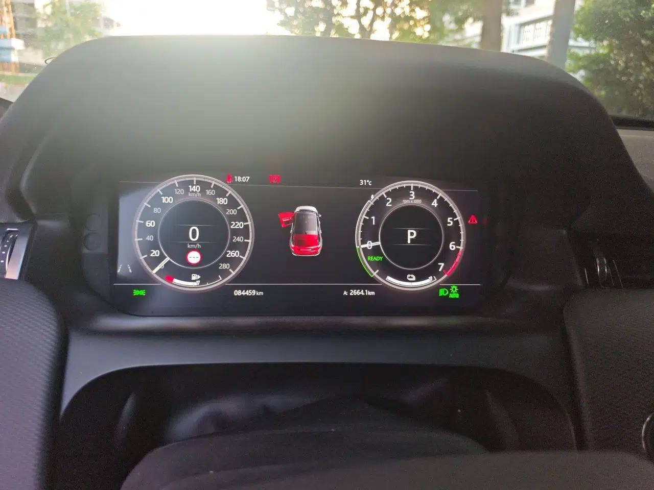 Land Rover Discovery Sport New Energy 2021 P300e Performance Tech Edition — миниатюра 11
