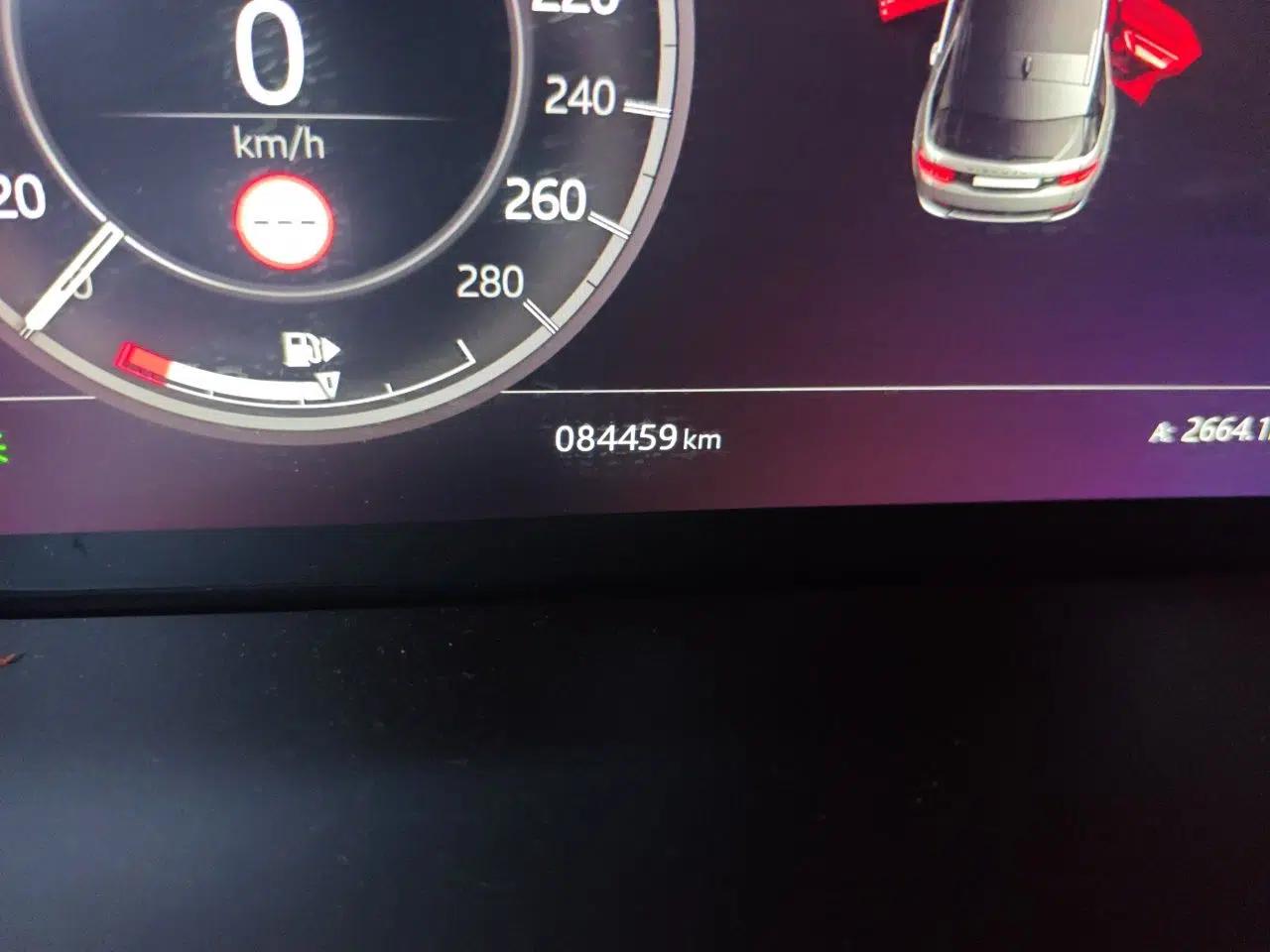 Land Rover Discovery Sport New Energy 2021 P300e Performance Tech Edition — миниатюра 12