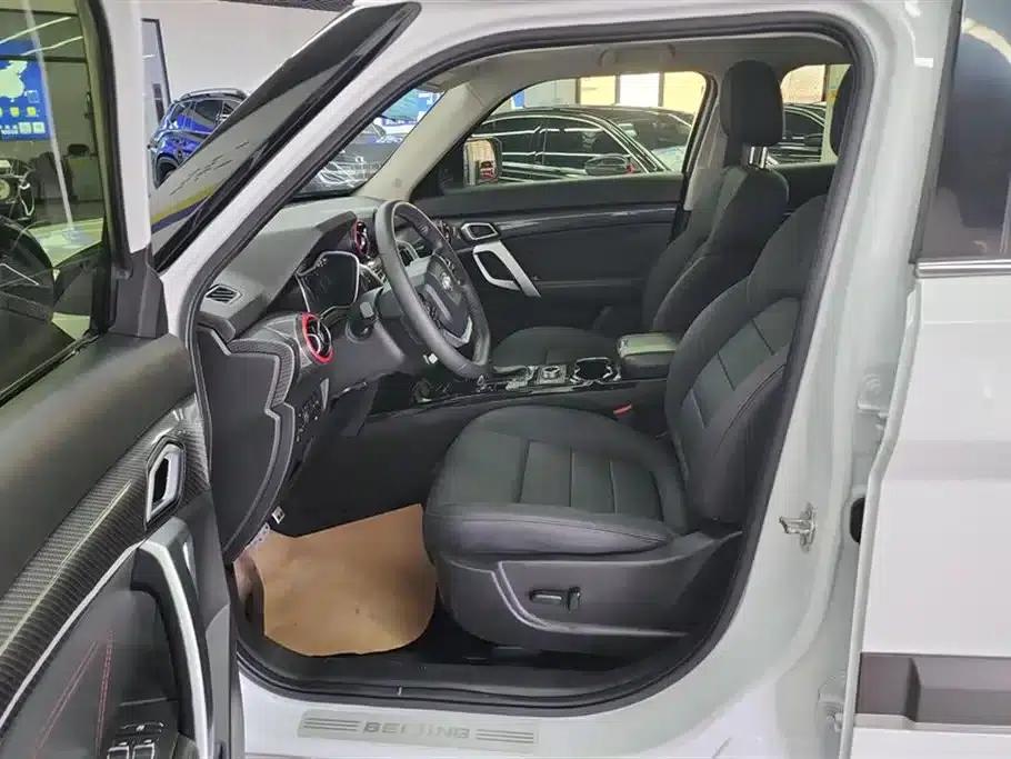 Beijing BJ20 2018 1.5T CVT Luxury Edition — миниатюра 9