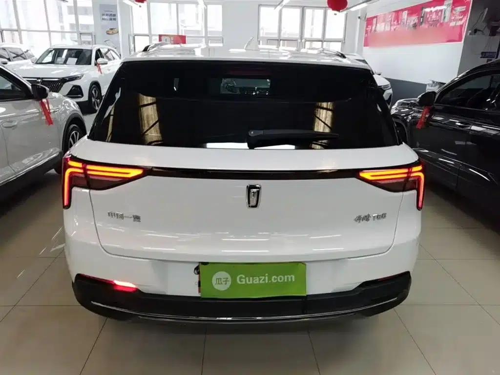 Bestune T55 2023 1.5T Automatic Leap Forward Edition — миниатюра 6