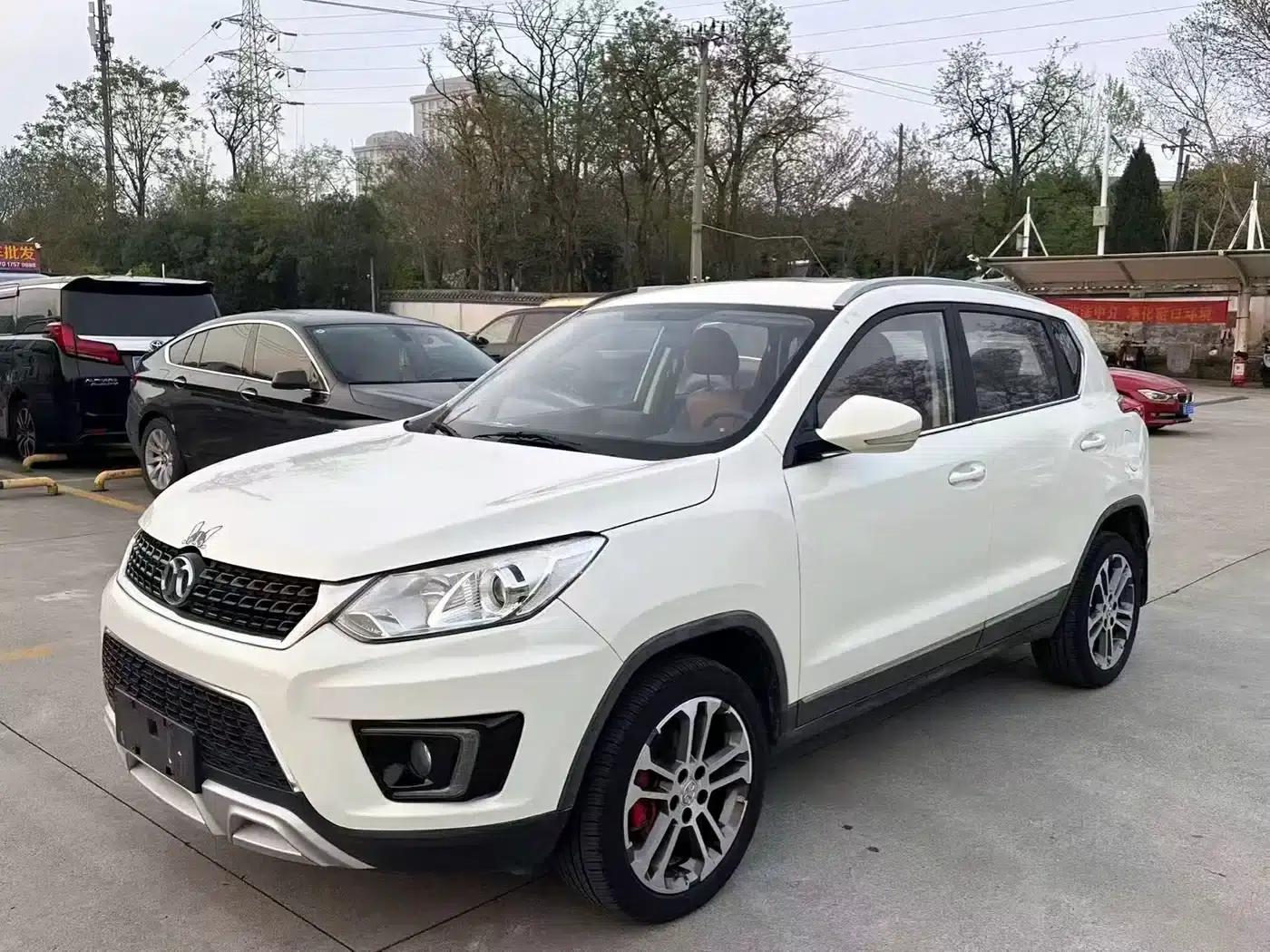 2016 Senova X35 1.5L Manual Deluxe Edition — миниатюра 1