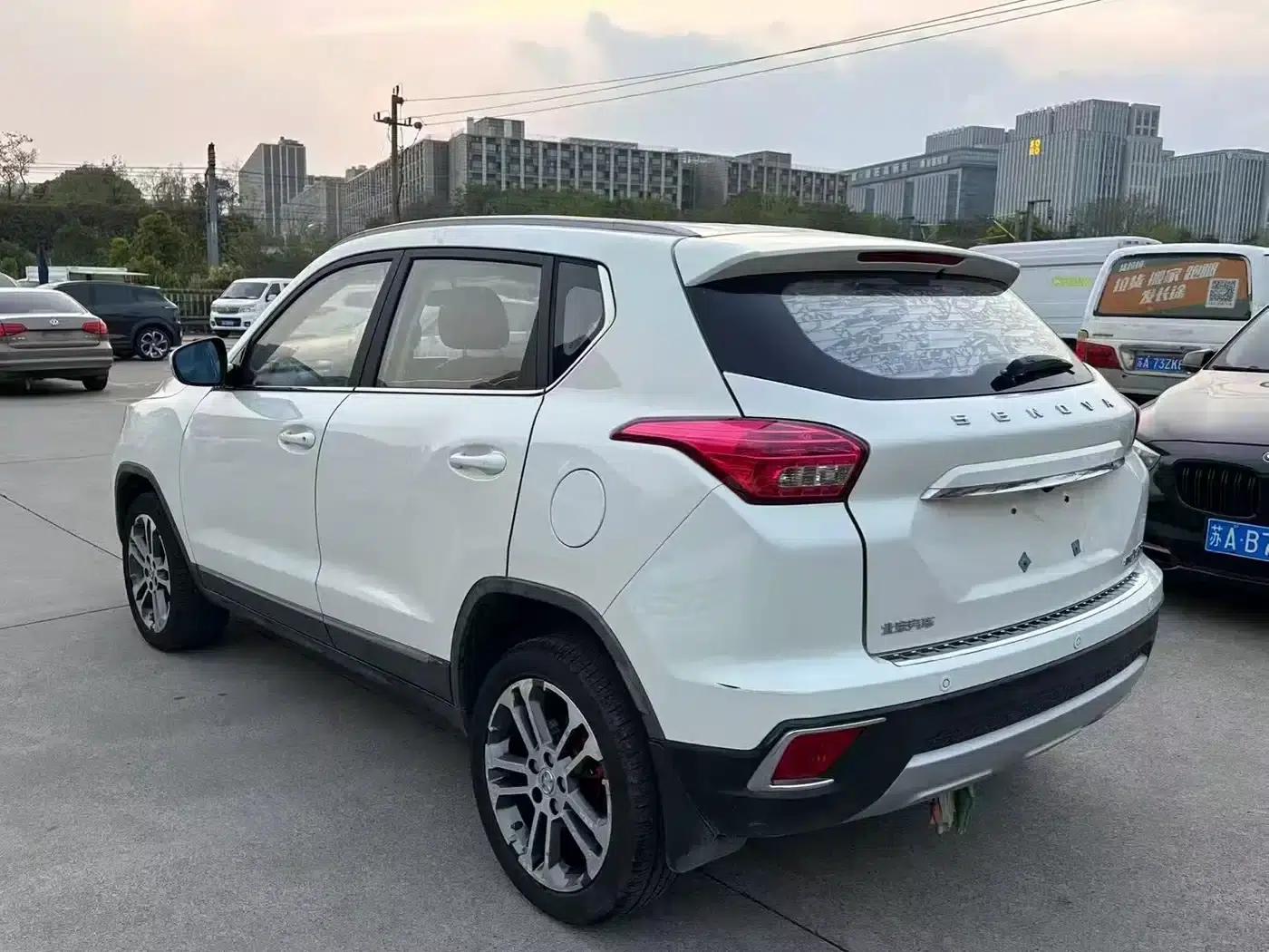 2016 Senova X35 1.5L Manual Deluxe Edition — миниатюра 9