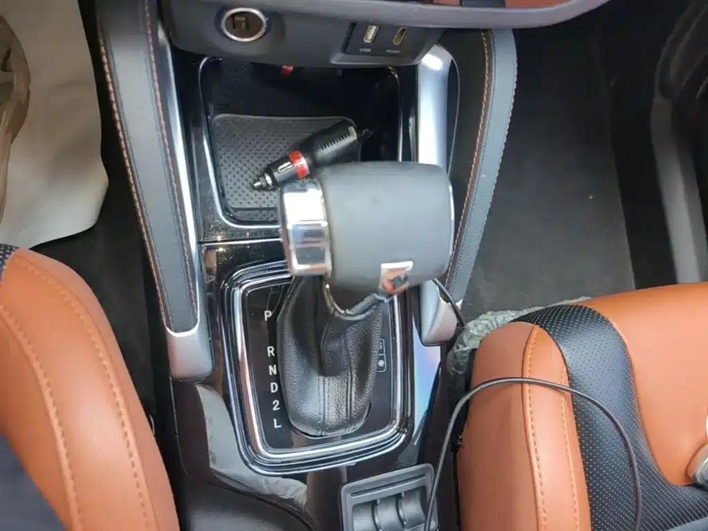 2016 Senova X35 1.5L Automatic Deluxe Edition — миниатюра 14