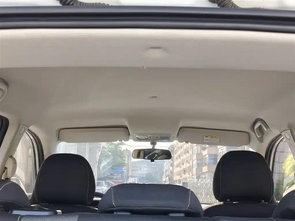 Beijing X3 2019 1.5L Manual Glory Edition — миниатюра 22