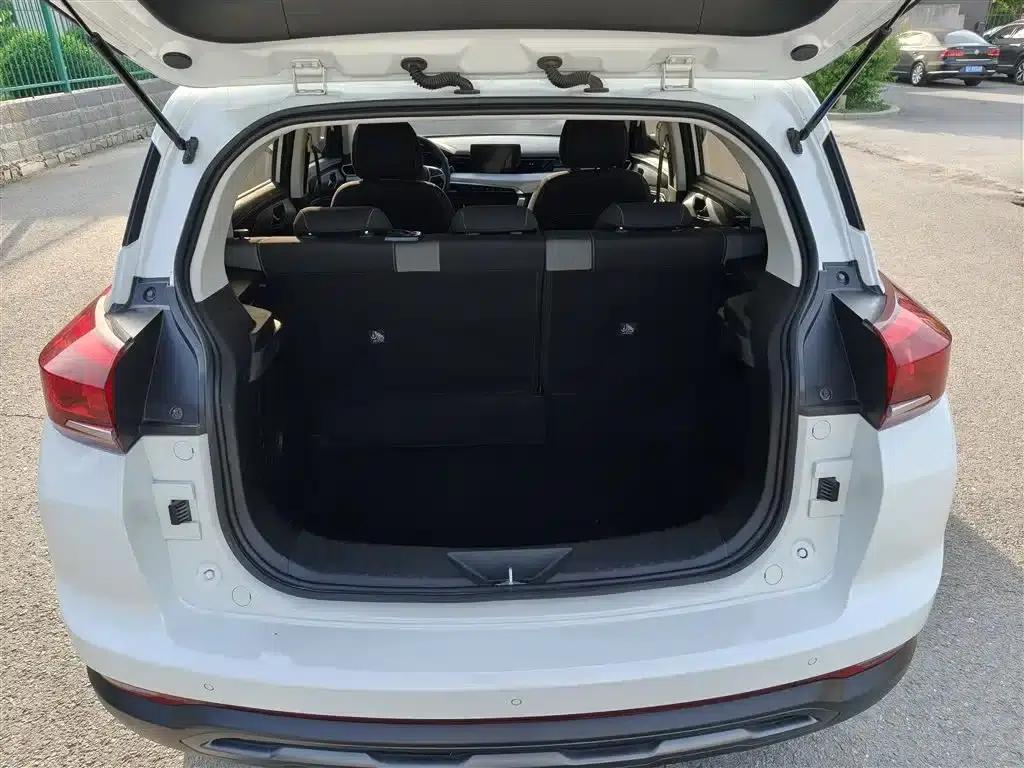Beijing X3 2019 1.5L Manual Glory Edition — миниатюра 23