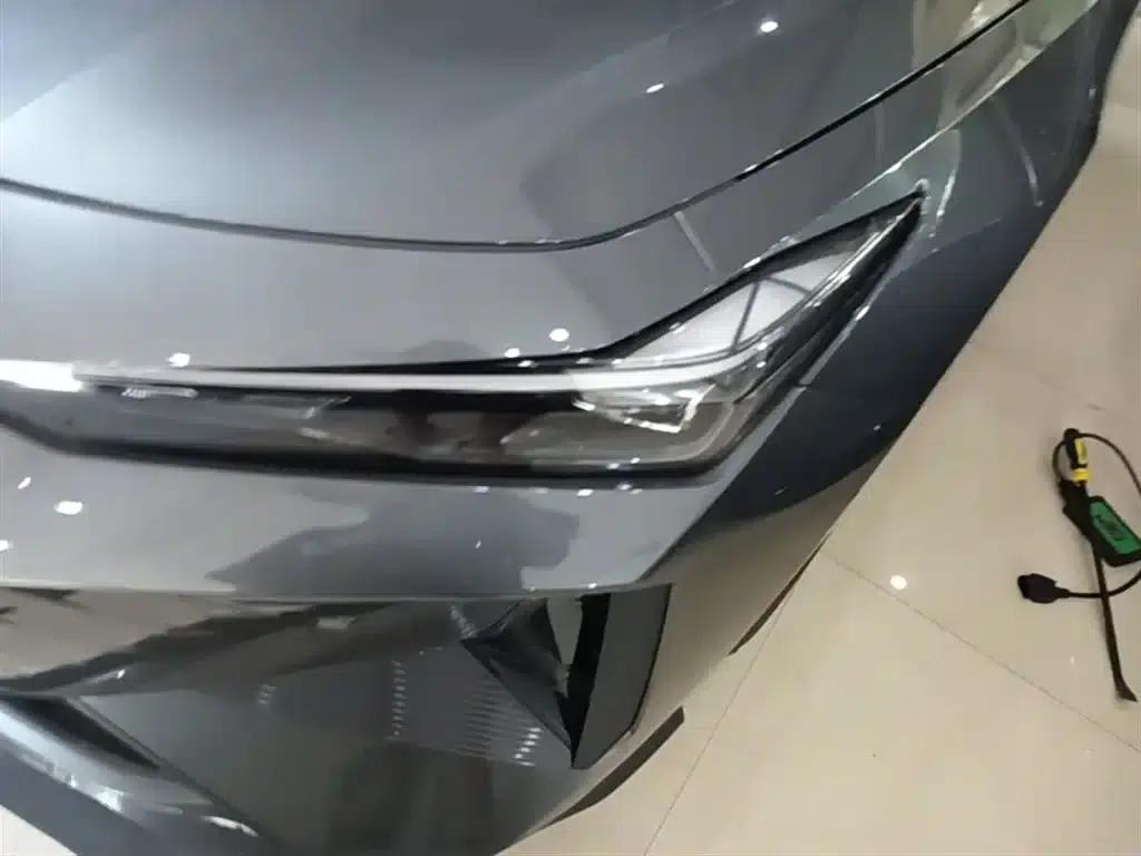 Changan UNI-V Smart Electric iDD 2024 Model Blue Whale Smart Electric iDD 136km Premium Edition — миниатюра 24