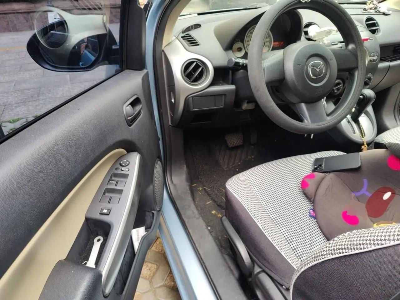 Mazda 2 2008 1.3L Automatic Standard Edition — миниатюра 16