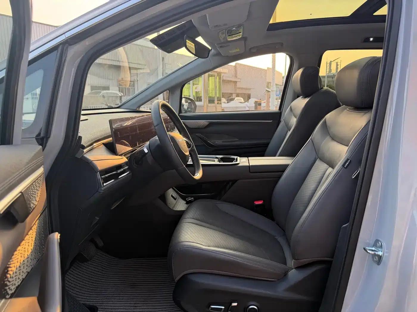 Maxus G70 2024 2.0T Automatic Flagship Edition 7-Seater — миниатюра 4