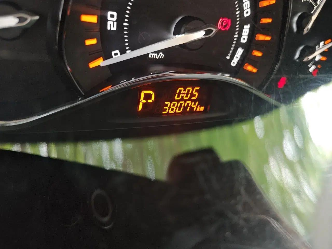 Chery Arrizo M7 2015 2.0L CVT Comfort Edition 232 Seats — миниатюра 12