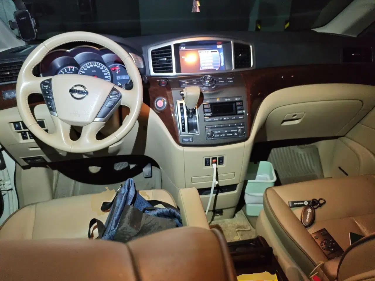 Nissan Quest 2015 3.5L SL — миниатюра 9