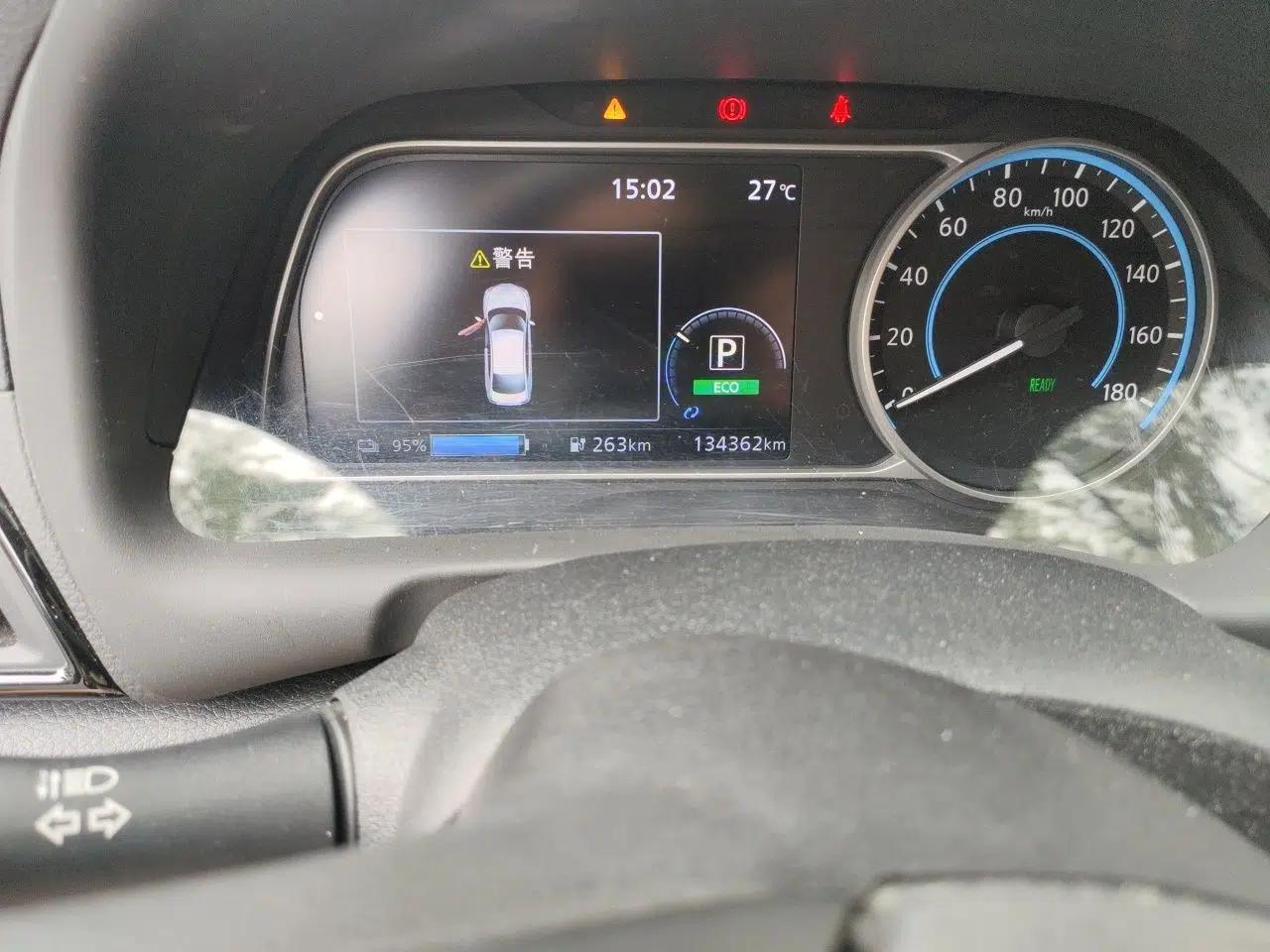 Nissan Sylphy EV 2018 Smart Edition — миниатюра 12