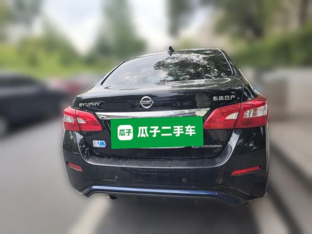Nissan Sylphy EV 2018 Smart Edition — миниатюра 5