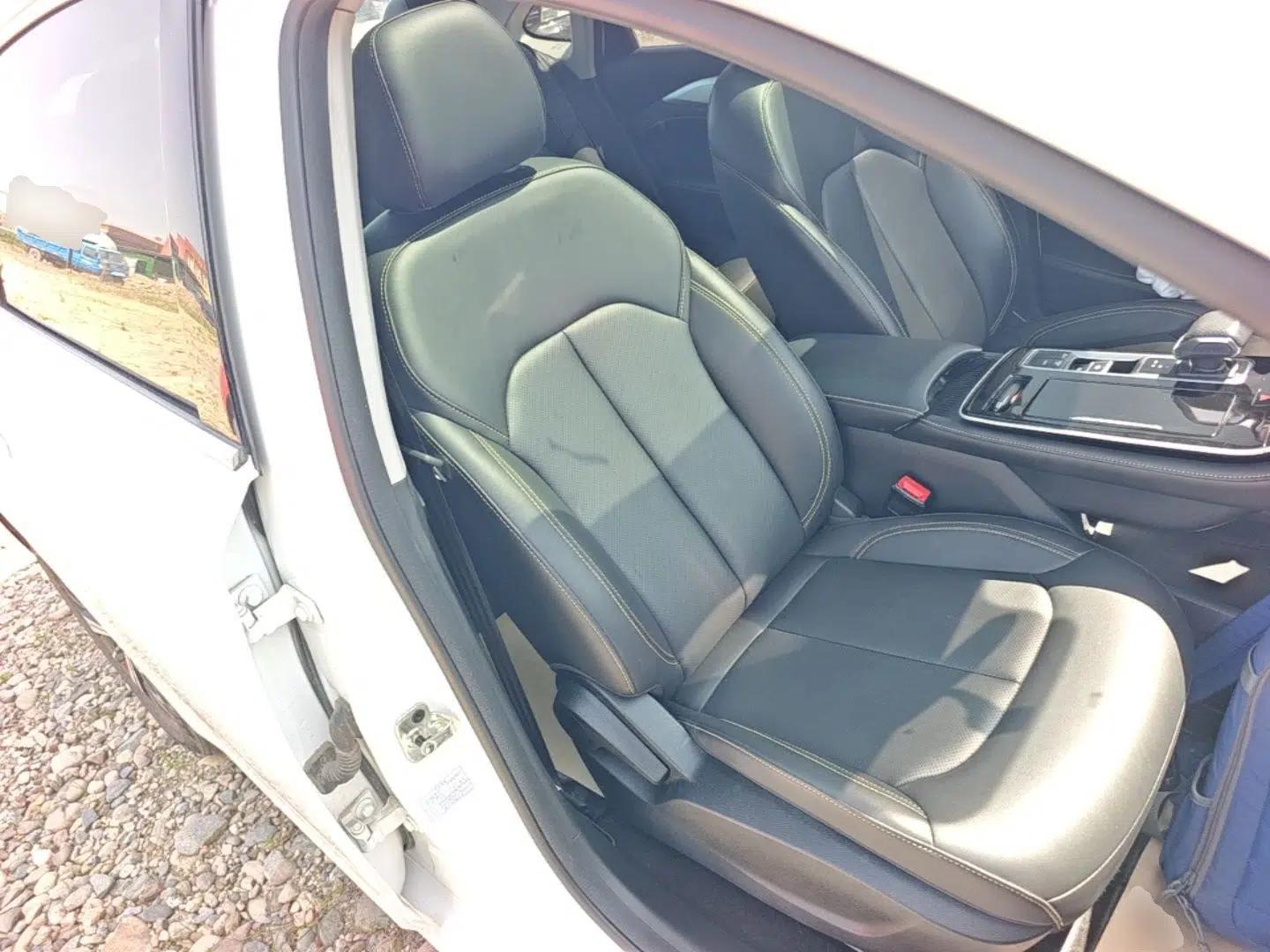 Roewe i6 MAX New Energy 2022 EV 500 Grand Touring Edition with Sunroof — миниатюра 19