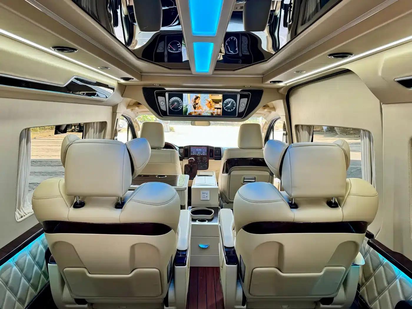 2022 HIACE 3.5L Automatic — миниатюра 13