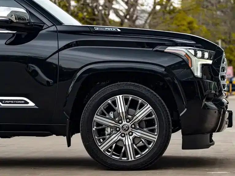Sequoia 2025 3.5L Top Edition — миниатюра 11