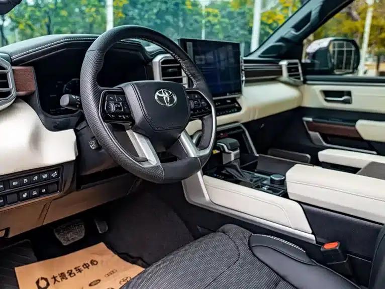 Sequoia 2025 3.5L Top Edition — миниатюра 7