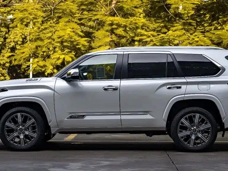 Sequoia 2025 3.5L Top Edition — миниатюра 3