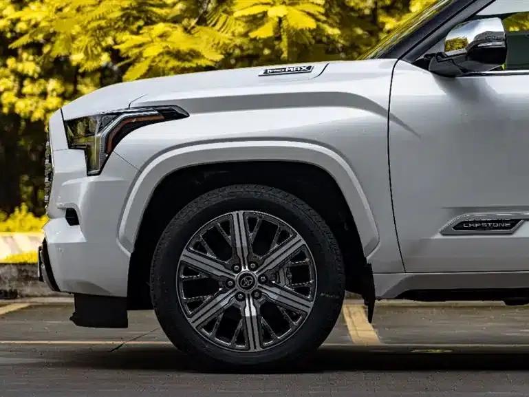 Sequoia 2025 3.5L Top Edition — миниатюра 6