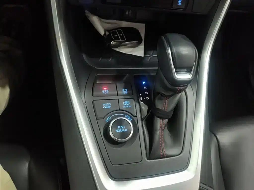RAV4 Hybrid E+ 2021 2.5L 2WD Elite Pro — миниатюра 13