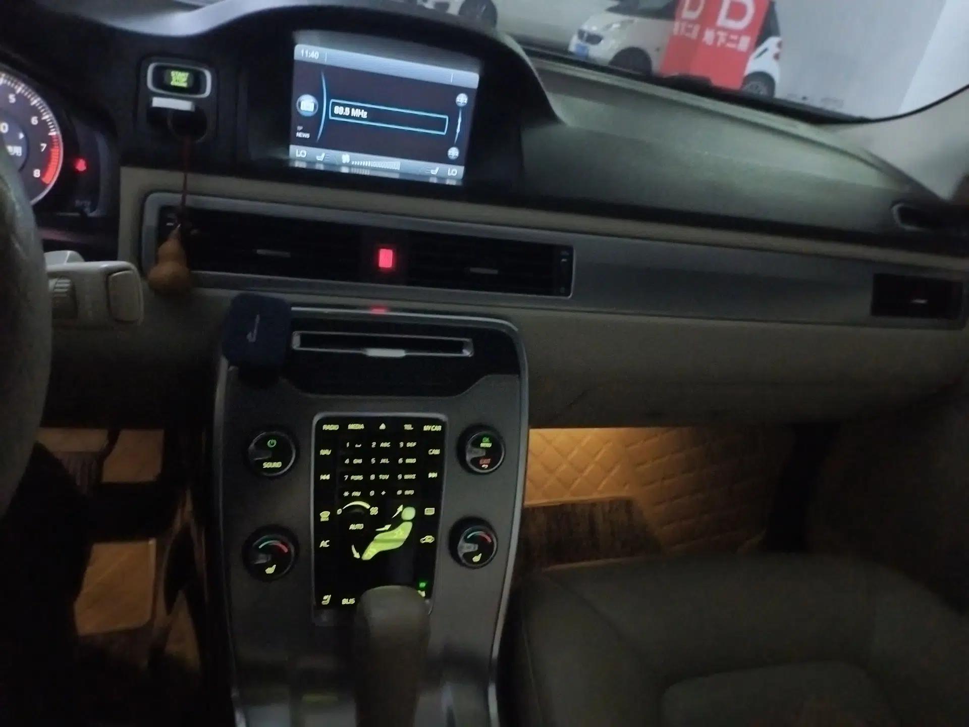Volvo S80L 2012 2.0T T5 Luxury Edition — миниатюра 13