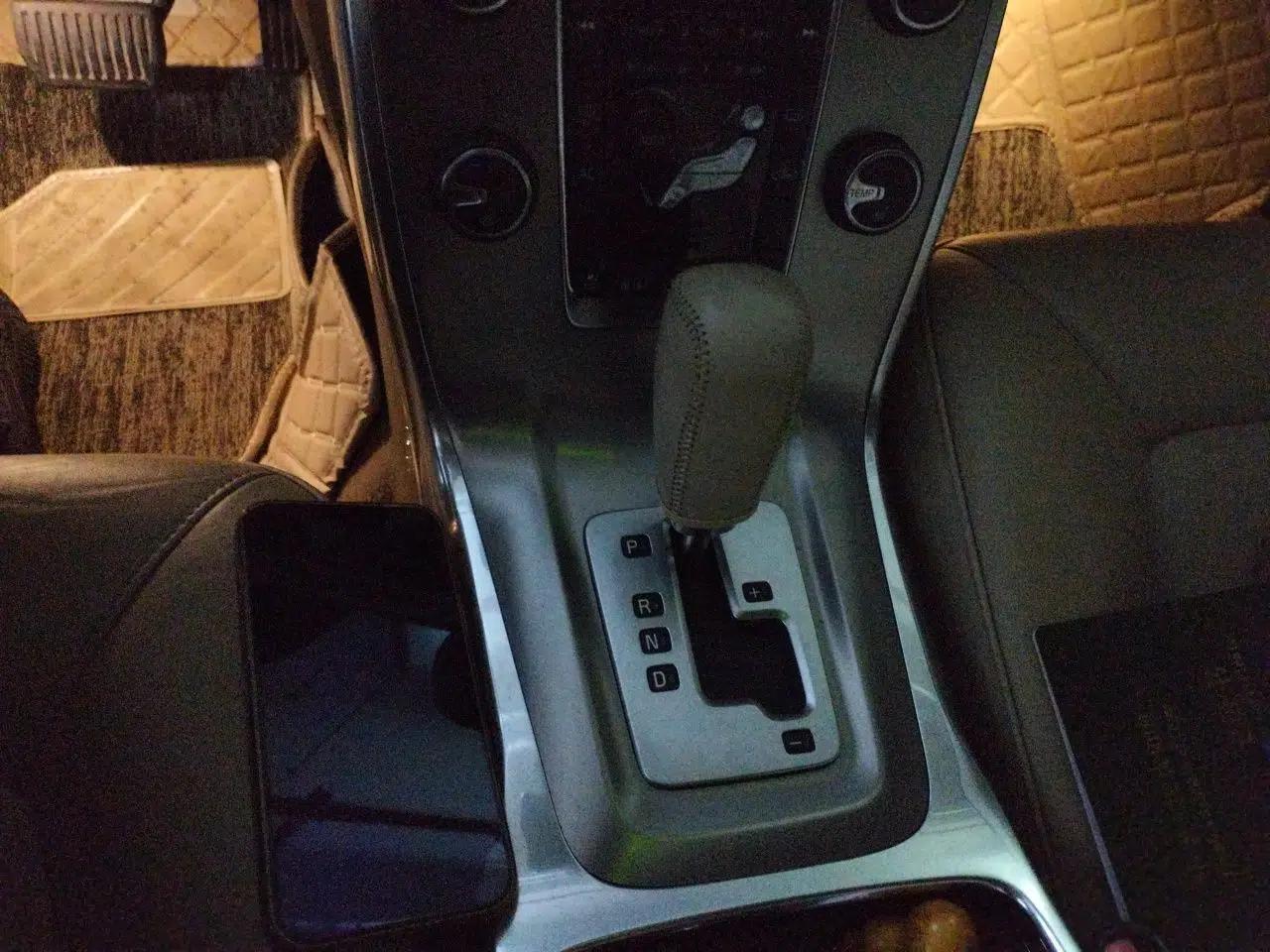Volvo S80L 2012 2.0T T5 Luxury Edition — миниатюра 14