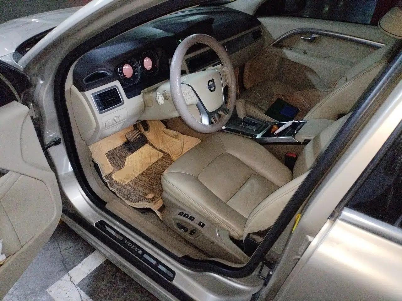 Volvo S80L 2012 2.0T T5 Luxury Edition — миниатюра 16