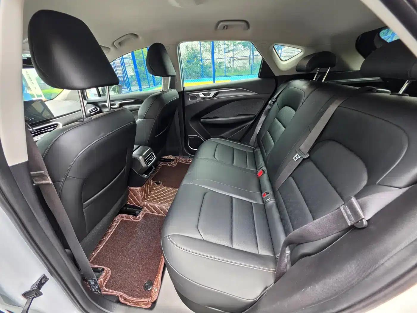 Geely Geometry C 2022 Blueberry C400 — миниатюра 7