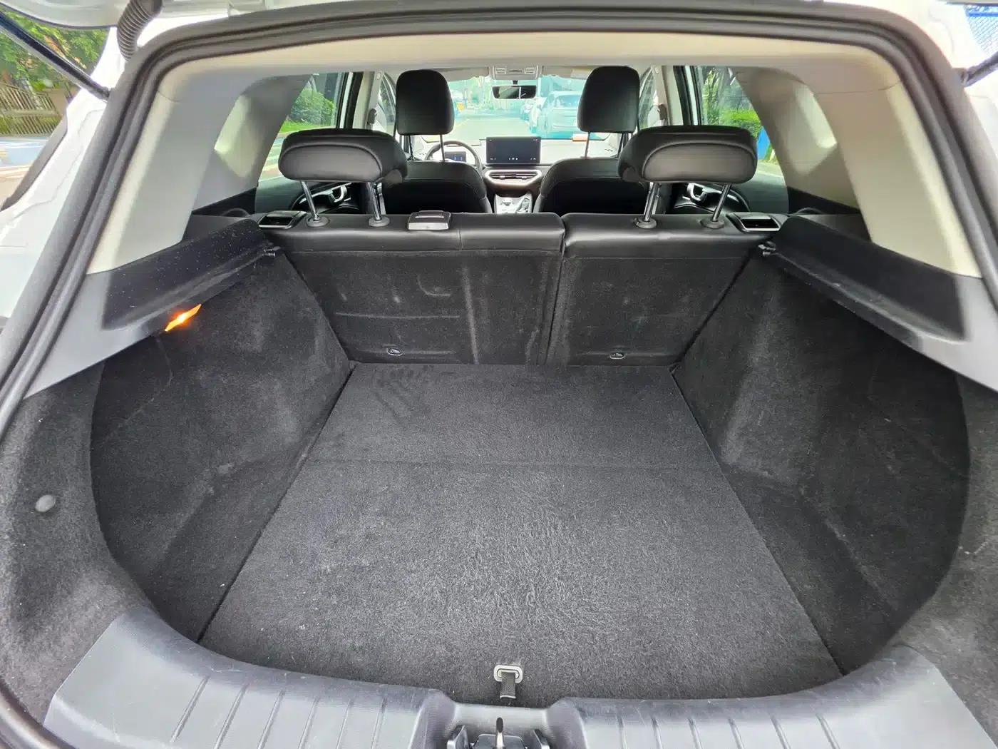 Geely Geometry C 2022 Blueberry C400 — миниатюра 8
