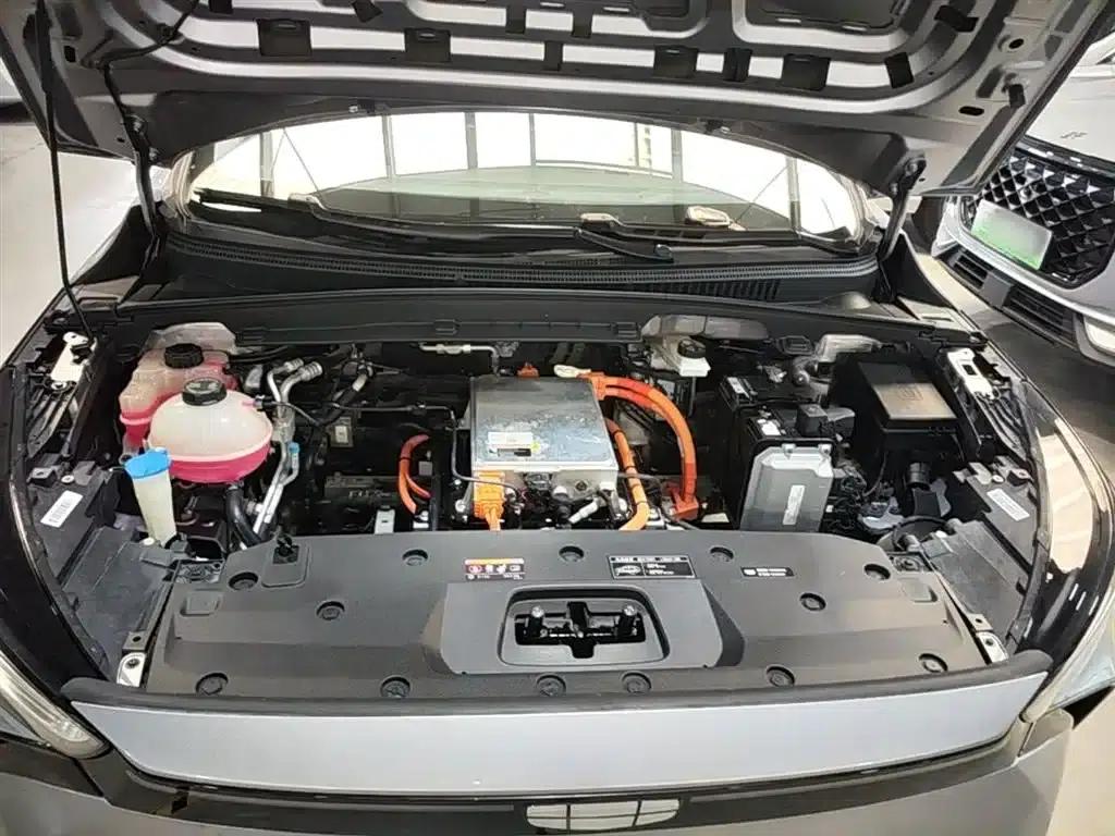 Geely Geometry M6 2022 450 New Smart Edition — миниатюра 20
