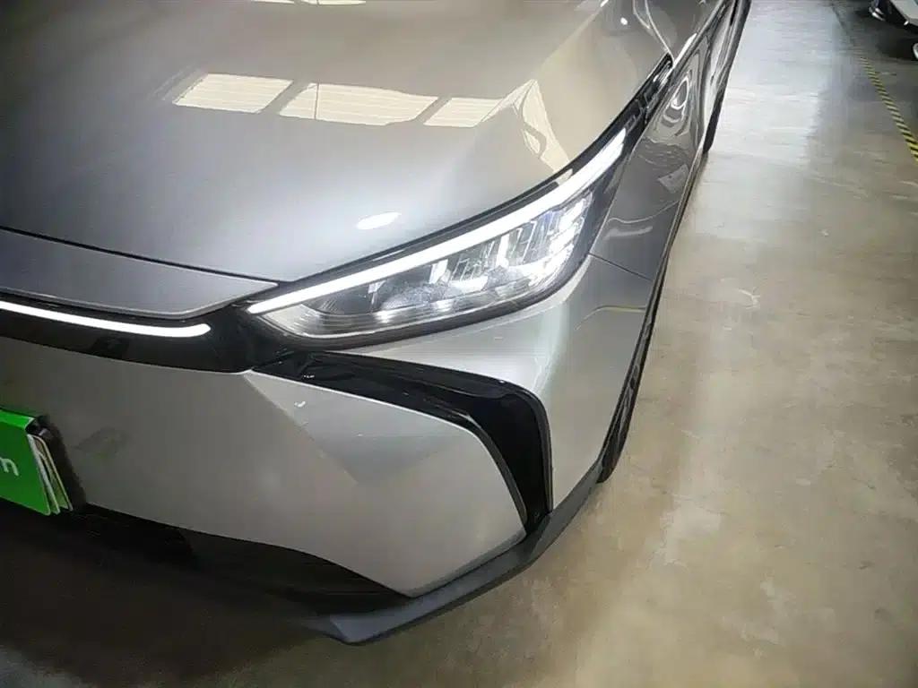 Geely Geometry M6 2022 450 New Smart Edition — миниатюра 24