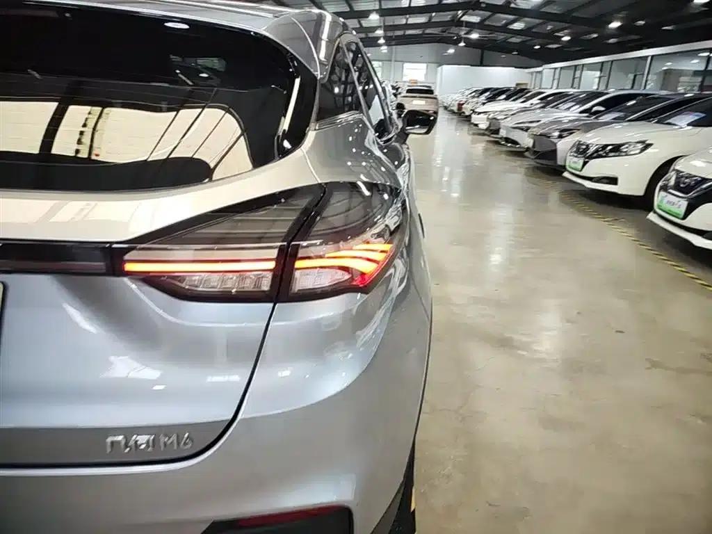 Geely Geometry M6 2022 450 New Smart Edition — миниатюра 8