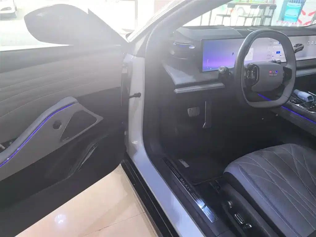 Galaxy E8 2025 Model 700km Long-Range Intelligent Driving Edition — миниатюра 16