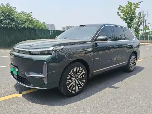 Galaxy M9 2025 230km/h 2WD Explorer Edition