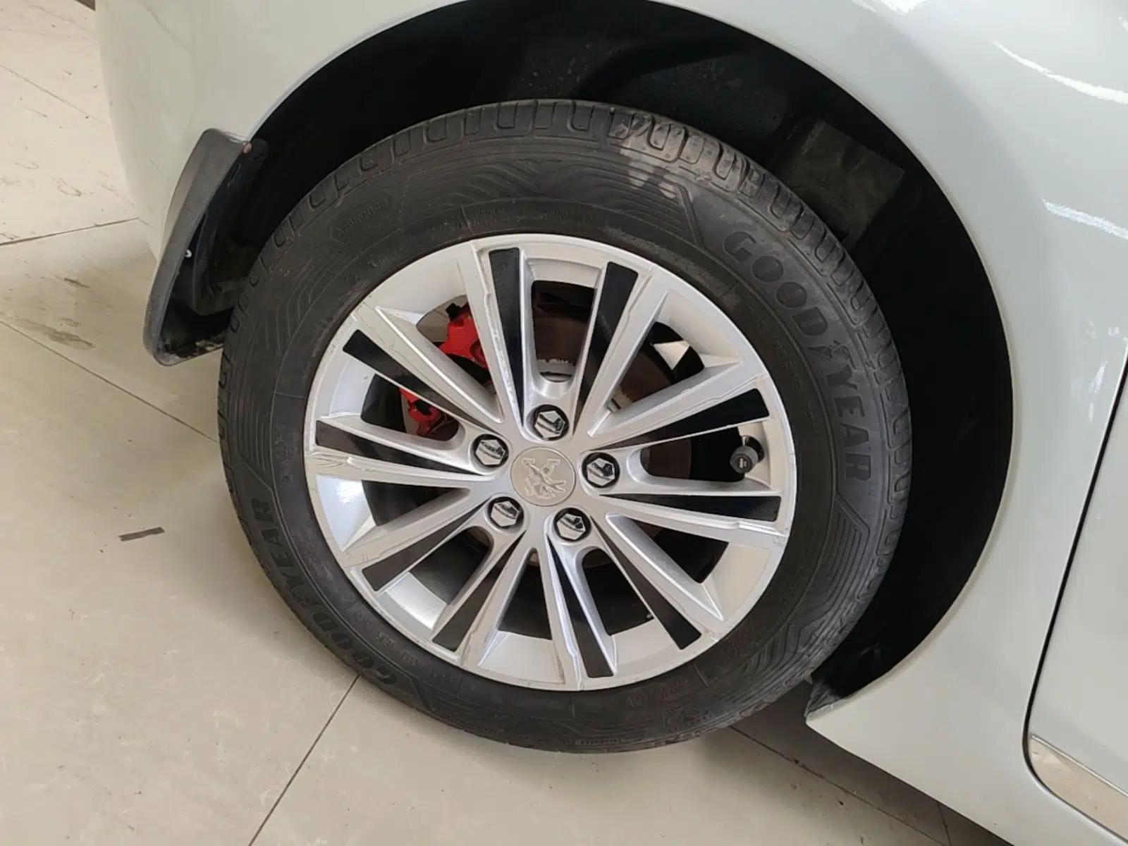 Peugeot 308S 2015 1.2T Automatic Jingchi Edition — миниатюра 11