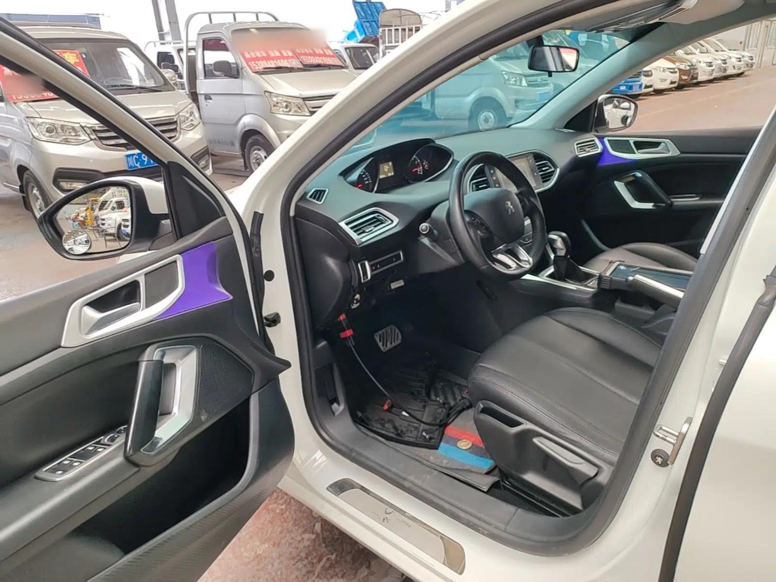 Peugeot 308S 2015 1.2T Automatic Jingchi Edition — миниатюра 18